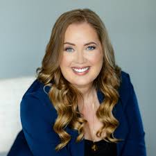 What defines a small town in Lake Havasu City?