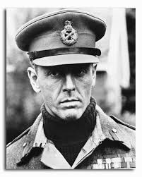 SS2284347) Filmbild von Edward Fox, kaufen Sie Promi-Fotos und Poster bei  Starstills.com