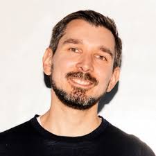 ✨ The AI revolution is happening in customer service and content creation. 