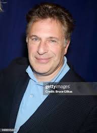 Max Ryan Burach, Michael Deaner, Pearl Scarlett Gold, Ava Michele... News  Photo