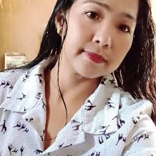 pretty mom's and family