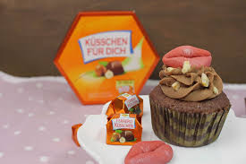 Ferrero bietet in deutschland derzeit über 30 unterschiedliche produkte in verschiedenen produktkategorien an: Ferrero Kusschen Cupcakes Backen Dekorieren Absolute Lebenslust