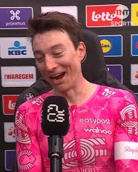 😲 Powless: "I thought I was riding for second place!"