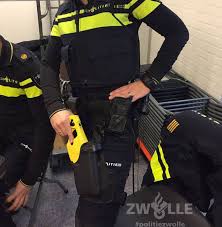 V.d.kamp, dat wordt gevolgd door 152 personen op pinterest. De Eerste Collega S Van Politie Zwolle Politie Nederland Facebook