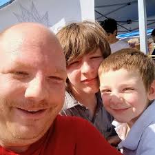 I'm bored in Florida, who wants to entertain me 🥹✨