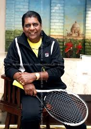 Vijay amritraj on champions tennis league and roger federer. Buy Vijay Amritraj Holding Tennis Racket Pictures Images Photos By Qamar Sibtain Sports Pictures