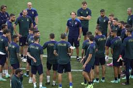 Das team von trainer roberto mancini geht als. Fussball Heute Em 2021 Live Tabelle Italien Gegen Wales 1 0 Wer Kommt Ins Achtelfinale