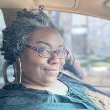 Tomeka Collins's Instagram, Twitter & Facebook