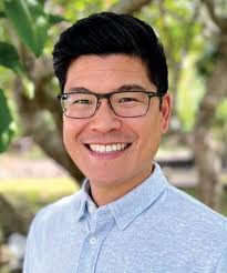 Shidler Business Spring/Summer 2024 Issue by University of Hawaiʻi at Mānoa 