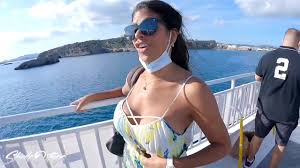 En el Ferry de Ibiza a Formentera con mi Fotografo