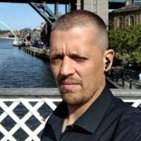 Christopher Irons's Instagram, Twitter & Facebook