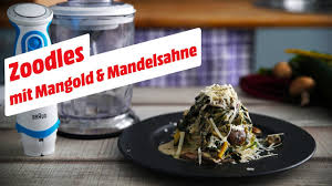 Wir stellen einen topf auf den herd, oder eine wir salzen und pfeffern unser essen, rühren mit dem kochlöffel um und müssen die sauce am ende vielleicht noch aufkochen, also kochen bis sie. Winterkuche Herzhaft Suss Und Lecker Koch Mit