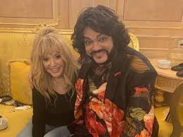 Странность во внешности не оставляет сомнений. Pugacheva Galkin I Ih Deti Pozdravili Kirkorova S Dnem Rozhdeniya Bulvar Shoubiz