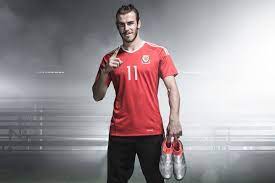 And even though he has been featuring the design of the black, white and pink adidas x 15.1 boots, gareth bale's cleats are. Do Adidas Know What Boots Gareth Bale Is Currently Wearing Soccer Cleats 101