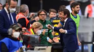 Antonio conte (lecce, 31 luglio 1969) è un allenatore di calcio ed ex calciatore italiano, di ruolo dal 2019 siede sulla panchina dell'inter, con cui ha raggiunto la finale della uefa europa league. How Antonio Conte Has Transformed Inter