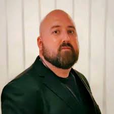 We're excited to welcome Chris Blight Chris Blight to the Imperial Oil  Sarnia team. With over 20 years of experience in the energy industry, Chris  has worked across Canada and the U.S.,