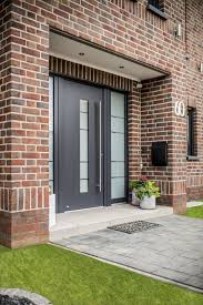 Hauseingang Dekorieren Herbst Hauseingang Dekorieren Modern Hauskatkuvat Wohnzimmerideen Gartenideen House Entrance Modern Entrance Door Modern Entrance