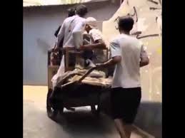 Collection of funny videos, updates every day Download Video Lucu Gerobak Terbalik 3gp Mp4 Codedfilm