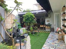 Sekarang bukan sebuah alasan rumah kecil tidak memiliki taman. 16 Desain Taman Minimalis Belakang Rumah Banyak Pilihan Mempercantik Taman Rumah123 Com