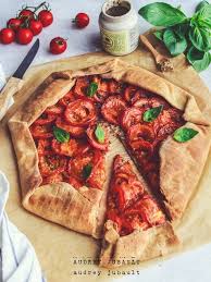 Tarte Rustique A La Tomate Et Moutarde Ancienne Petit Bec Gourmand En 2020 Recettes De Cuisine Recette Cuisine Facile Recette Tarte Tomate