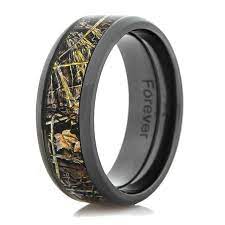 Men S Black Beveled Edge Camo Wedding Ring Camo Wedding Rings Mens Wedding Rings Black Wedding Rings