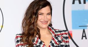 D23 Wandavision Adds Kathryn Hahn As A Nosy Neighbor And Brings Back Two Marvel Movie Favorites Sciencefiction Com
