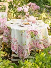 Pin Von Coschi Auf A Cottage Brenda S Sweet Rose Home In 2020 Runde Tischdecke Tischdeckenbeschwerer Shabby Chic Dekor