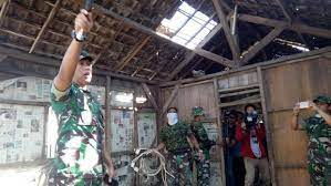 Ma'ruf amin beserta panglima tni marsekal tni hadi tjahjanto dan kapolri jenderal listyo sigit prabowo saat acara hut bhayangkara di istana negara, jakarta, kamis 1 juli 2021. Lalu Muhammad Zohri Ditawari Jadi Anggota Tni