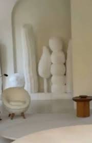 A project of the minimalist home kim kardashian and kanye west in hidden hills, california. Kim Kardashian And Kanye West Mocked For Bizarre Christmas Decorations Nz Herald