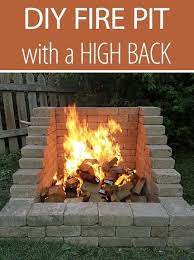 Diy High Brick Fire Pit Kein Mortel Benotigt Diy Heimstatte Homesteading Brick Diy Feuerstelle Firepit In 2020 Backyard Fireplace Backyard Fire Backyard