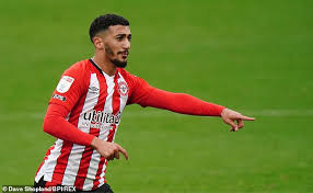 Stoke city are considering a move for brentford winger sergi canos, according to the daily mail (liveblog entry 14. West Ham Make Breakthrough In 30m Pursuit Of Brentford Star Said Benrahma 247 News Around The World