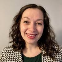 Molly Manor's Instagram, Twitter & Facebook