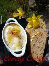 2 oeufs d'oie 1 salade 200 g de comté 1 tranche de pain de campagne 1 gousse d'ail 2 tomate 1 sachet de fines herbes 1 boite de thon 1 vinaigrette. Oeuf D Oie En Cocotte Au Munster Lovely Cooky