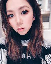 gem0816 昨晚凌晨2點多錄完節目 坐了兩個