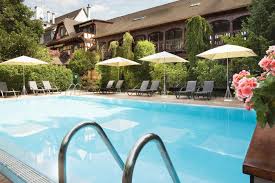 La Piscine De L Hotel Du Parc A Obernai Hotel Spa Luxury Hotel Hotel
