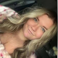 Valerie Christensen's Instagram, Twitter & Facebook