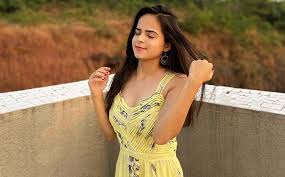 Here S How Taarak Mehta Ka Ooltah Chashmah S Palak Sidhwani Responded When Fan Asked For Her Mobile Number Rokzfast Tarak janubhai mehta was an indian columnist, humourist, writer and playwright who is best known for the column duniya ne undha chasma.