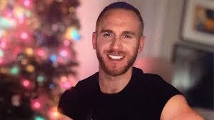 Shawn Wolfe's Instagram, Twitter & Facebook