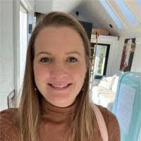 Angela Motsinger's Instagram, Twitter & Facebook