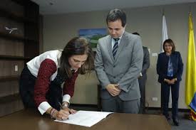 Ministra de las tic de los colombianos. Https Www Elespectador Com Economia Senado Aprueba Sobretasa De Renta Al Sistema Financiero Article 829994 2018 12 19t02 24 45z Always 0 5 Https Www Elespectador Com Resizer Eaknm3i5z5cqkfwwi7kgcqrugps Cloudfront Us East 1 Images