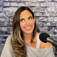 Danielle Ford's Instagram, Twitter & Facebook