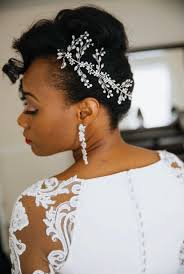 Enredadera para el cabello de diseñador asequible, accesorio para el  cabello de boda de plata con un brillante diseño de diamantes de imitación 