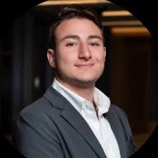 Looking for an NYC based person to assist with commercial and retail lease  abstracts. Please DM me.