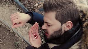 ZÄHNE AUSSCHLAGEN PRANK !