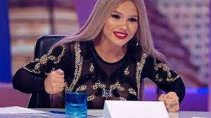 Évadjának első epizódjában az új zsűri tagja, shirin david egy dologot adott különösen egy olyan funkcióval, amely meglehetősen izgalmas lett: Dsds 2017 Shirin David Geheime Vorgaben Fur Bohlens Jurorin