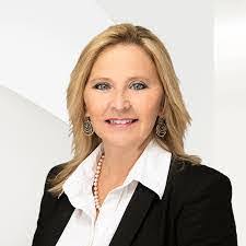 Freida Ellison's Instagram, Twitter & Facebook