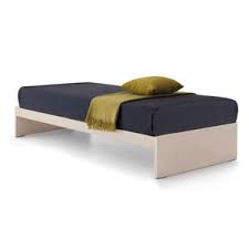 Struttura colore visone chiaro e cassetto verde. Letto Con Letto Estraibile Tutti I Produttori Del Design E Dell Architettura Video