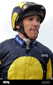 Horse racing in the uk hi-res stock photography and images