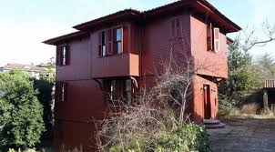 Kanlıca'daki tarihi yalıya kaçak kat çıktığı ve iki yalıyı usulsüz şekilde asansörle birleştirdiği ortaya çıkan işadamı rıza sarraf'ın, kandilli sırtlarında satın aldığı tarihi köşkte de yeniden inşaata başladığı ve. Sumeyye Iste Bu Koskte Yasayacak Son Dakika Haberleri