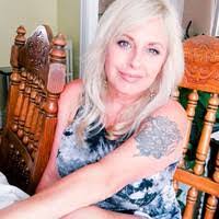 Julia Huskey's Instagram, Twitter & Facebook